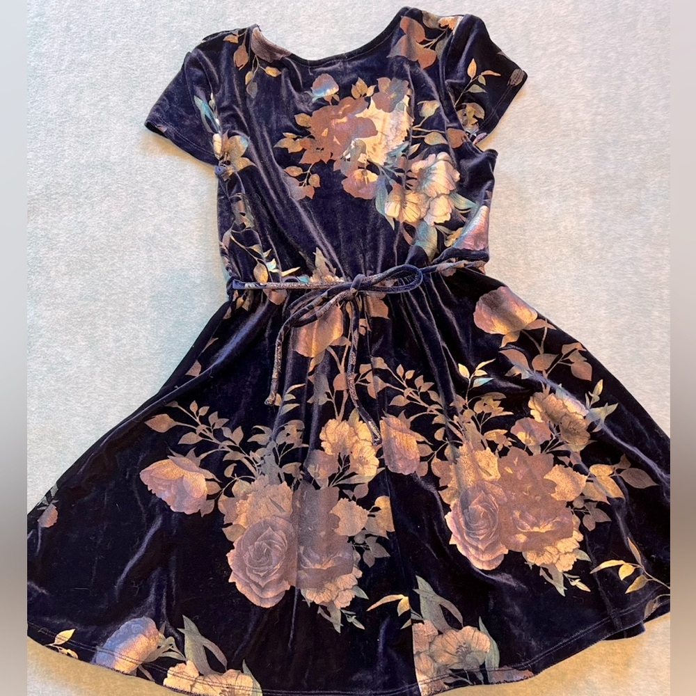 Girls Speechless dress, size Medium